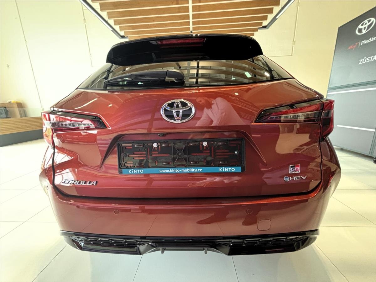 Toyota Corolla Kombi 2,0 l 131 kw