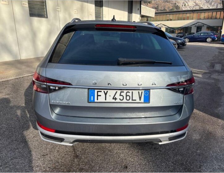 Škoda Superb Kombi 2,0 l 140 kw