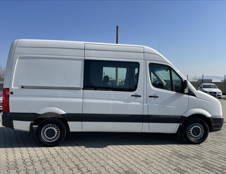 Volkswagen Crafter Skříň 2,0 l 120 kw