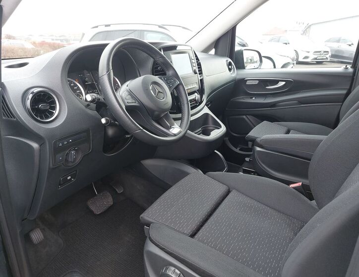 Mercedes-Benz Vito 15