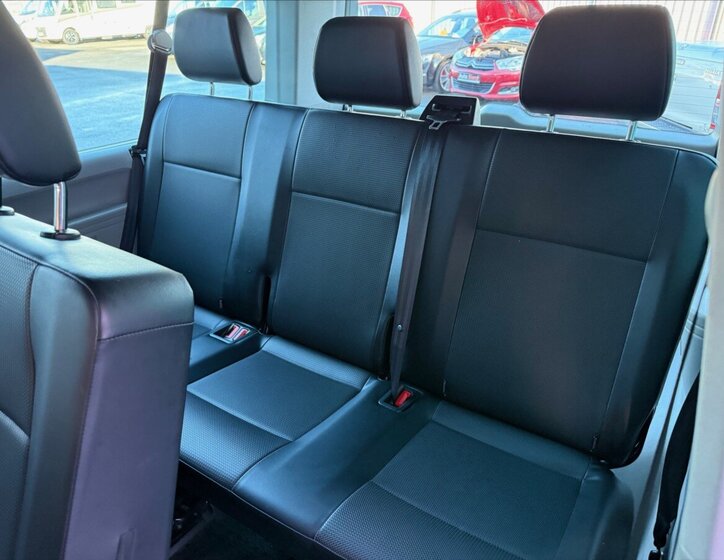 Volkswagen Transporter 22