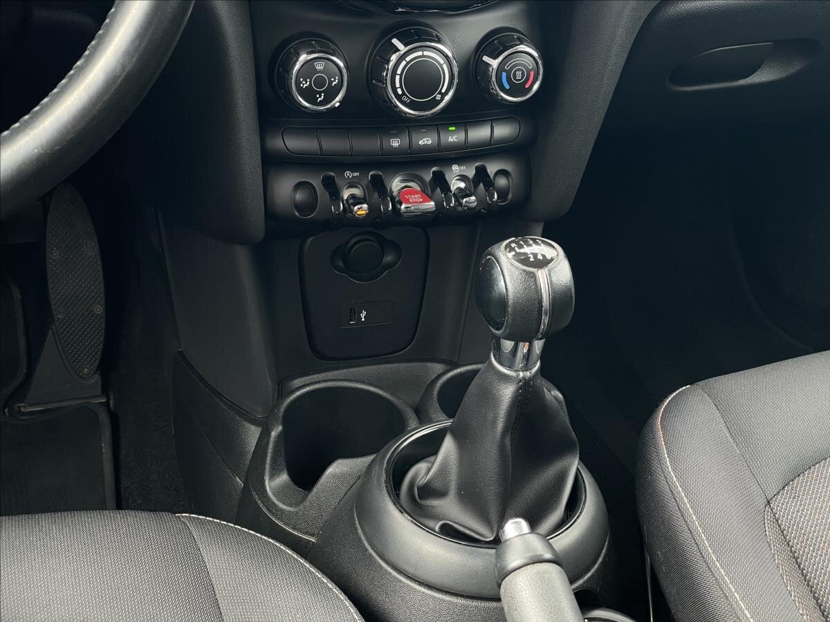 Mini Cooper Hatchback 1,5 l 100 kw