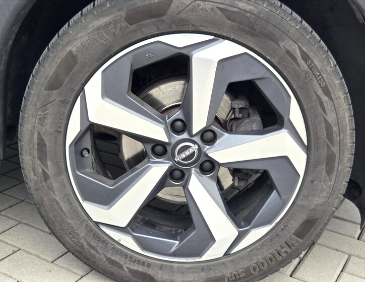 Nissan Qashqai SUV / Terénní 1,3 l 116 kw