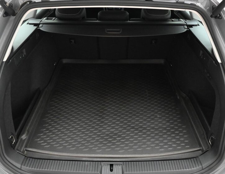 Volkswagen Passat Kombi 2,0 l 110 kw