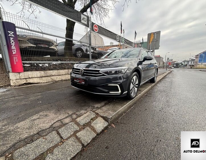 Volkswagen Passat 40