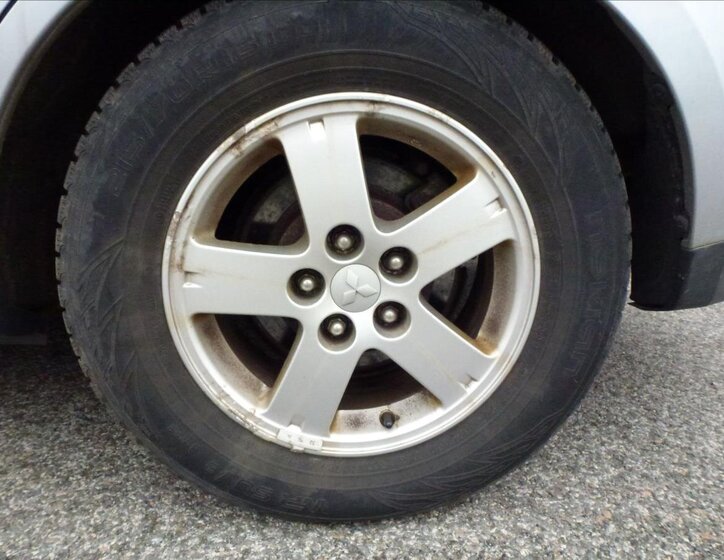 Mitsubishi Outlander SUV / Terénní 2,0 l 103 kw