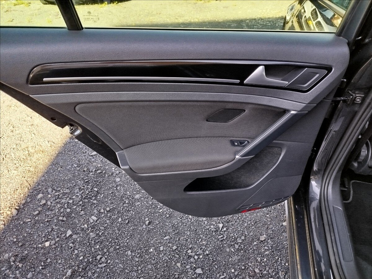 Volkswagen Golf Kombi 2,0 l 135 kw