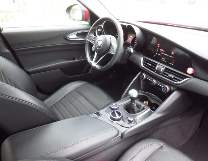 Alfa Romeo Giulia Sedan 2,1 l 110 kw