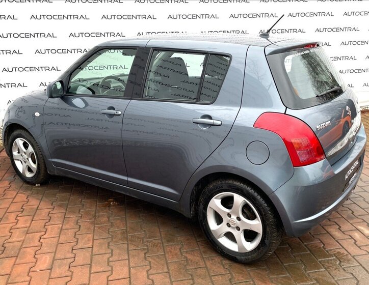 Suzuki Swift Hatchback 1,3 l 67 kw