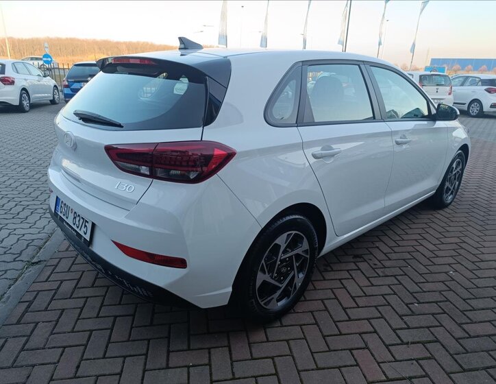 Hyundai i30 Hatchback 1,5 l 70 kw