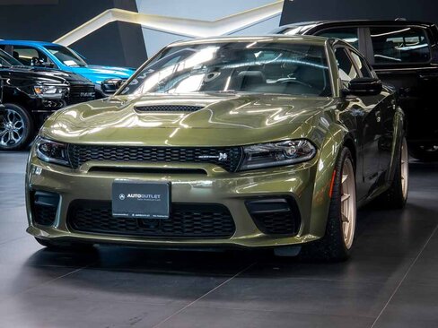 Dodge Charger Sedan / Limuzína 6,4 l 362 kw