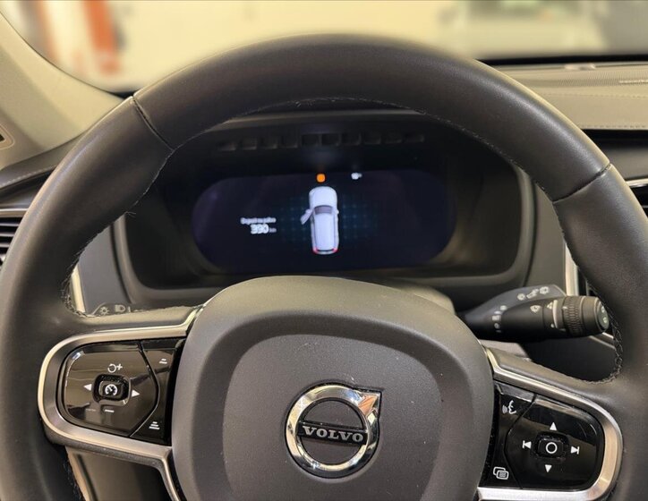 Volvo XC90 SUV 2,0 l 173 kw