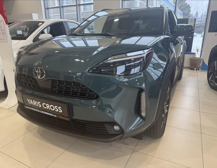 Toyota Yaris Cross SUV 1,5 l 96 kw