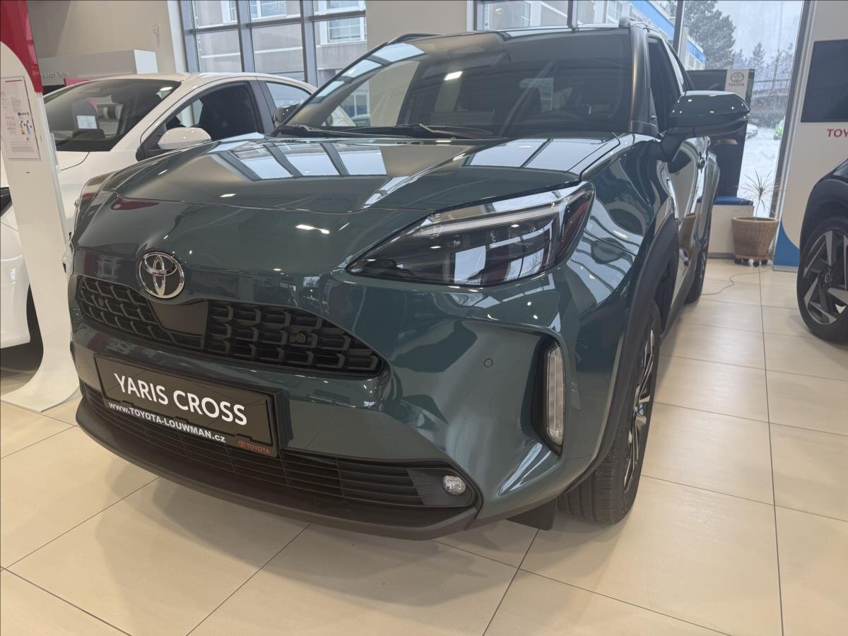 Toyota Yaris Cross SUV 1,5 l 96 kw