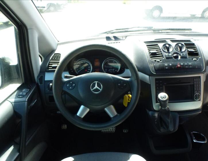 Mercedes-Benz Viano 29