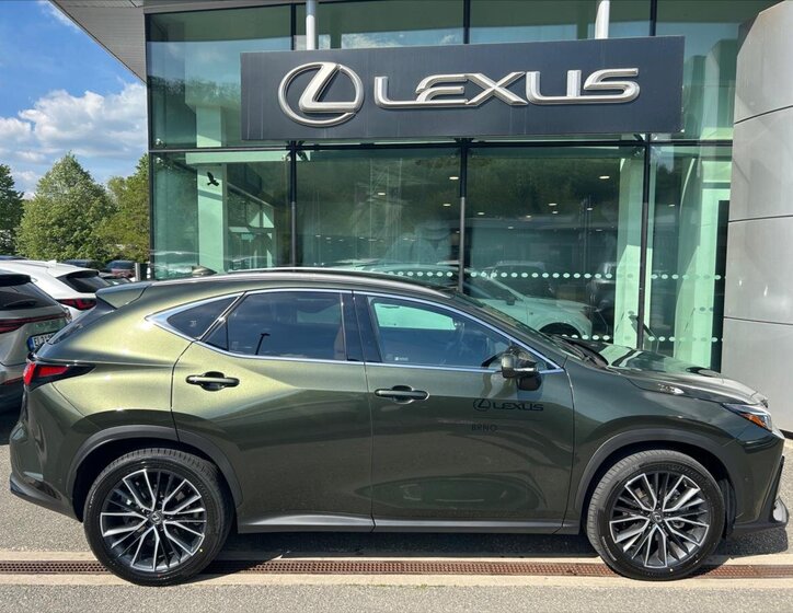 Lexus NX 350h SUV / Terénní 2,5 l 150 kw