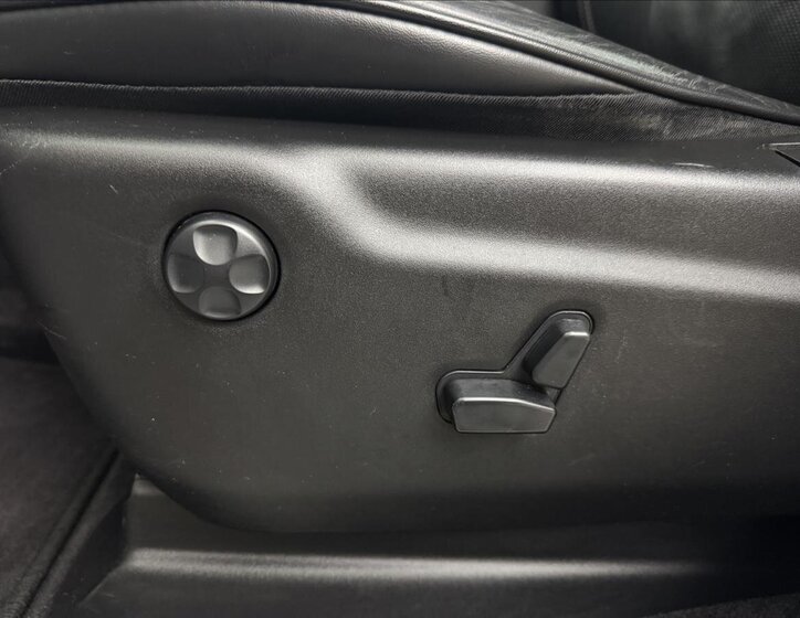 Jeep Grand Cherokee 40