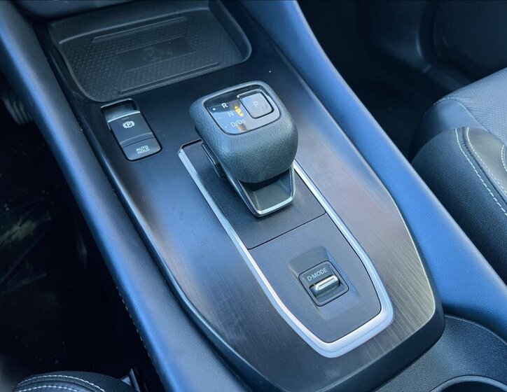 Nissan Qashqai SUV / Terénní 1,3 l 116 kw