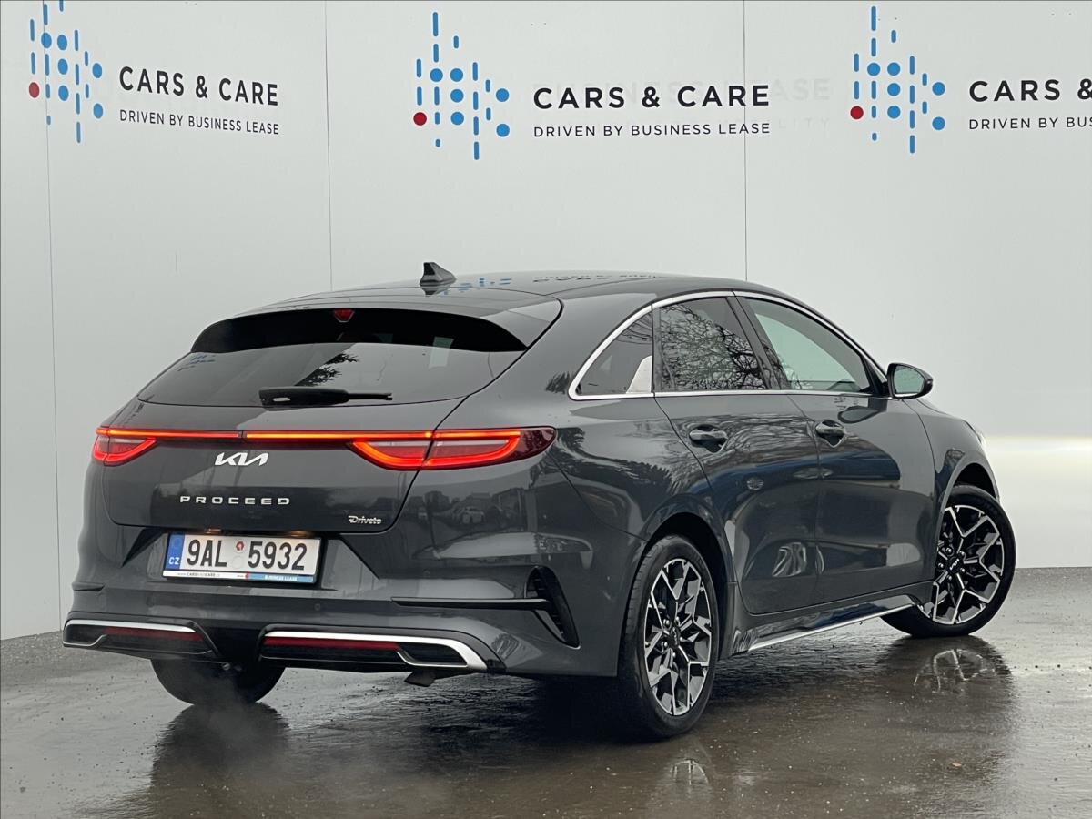 KIA ProCeed Kombi 1,5 l 118 kw