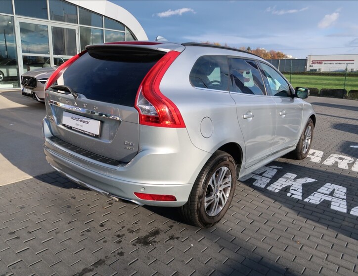 Volvo XC60 5