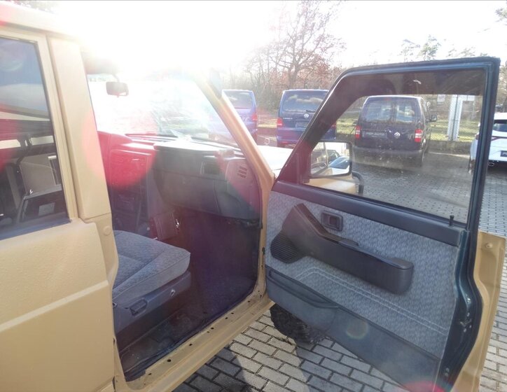 Nissan Ostatní Pick-up 2,8 l 85 kw