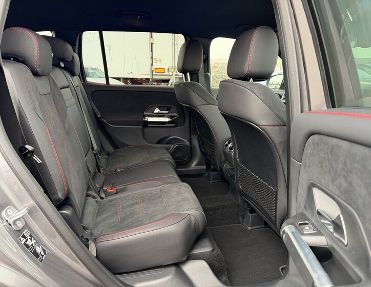 Mercedes-Benz GLB SUV / Terénní 2,0 l 110 kw