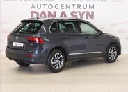 Volkswagen Tiguan 4