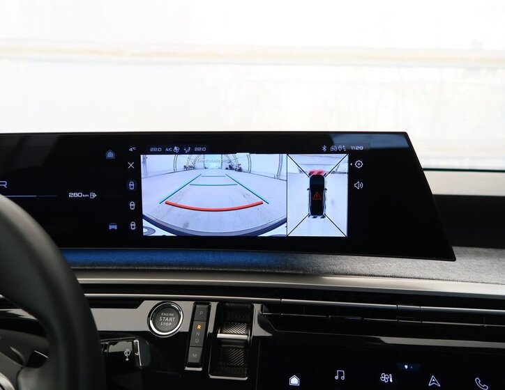 Peugeot 3008 SUV 1,2 l 100 kw