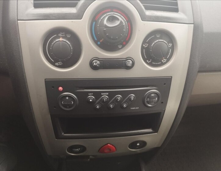 Renault Mégane Sedan / Limuzína 1,4 l 72 kw