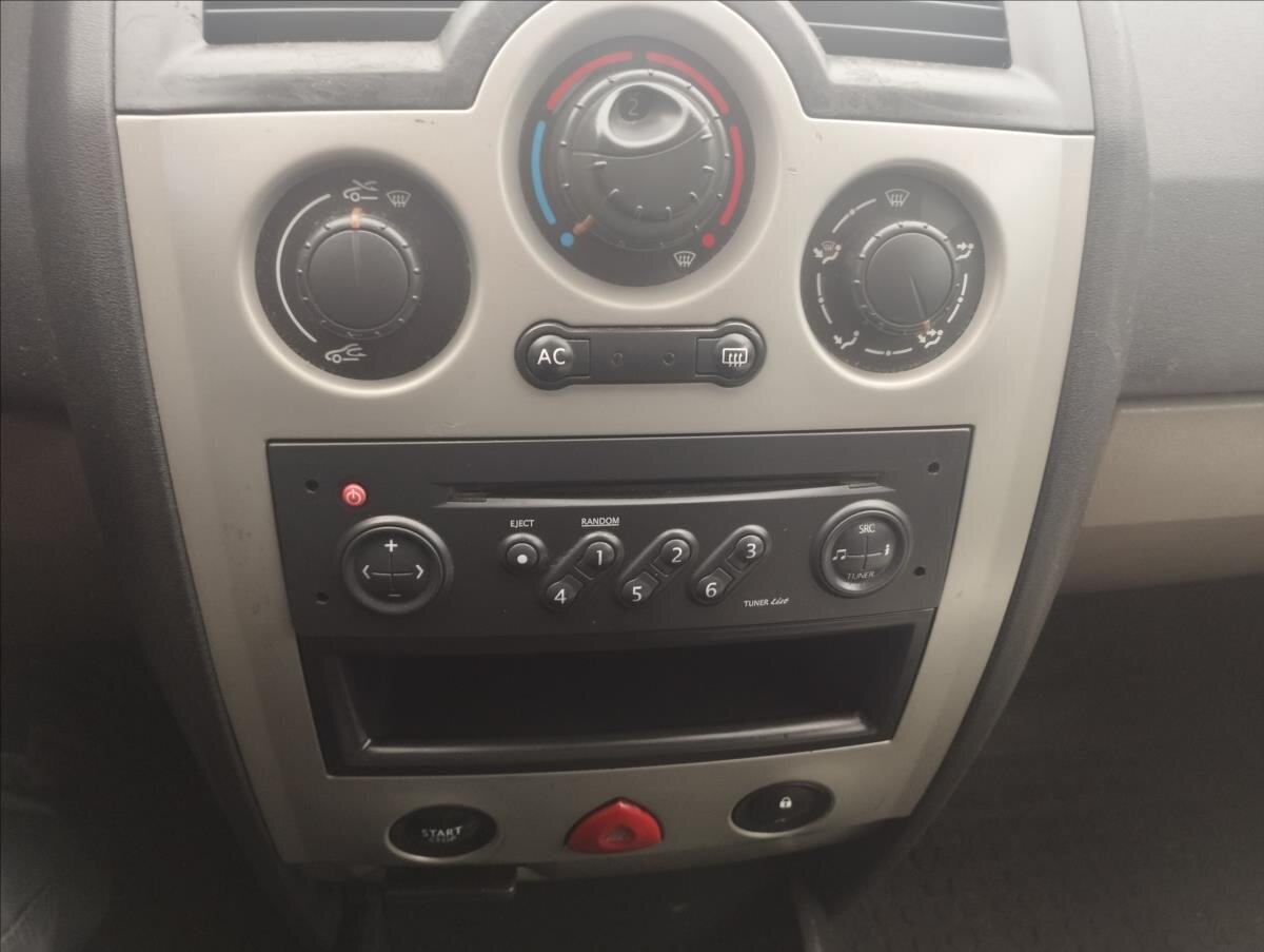 Renault Mégane Sedan / Limuzína 1,4 l 72 kw