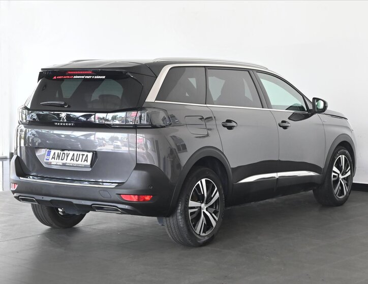 Peugeot 5008 3