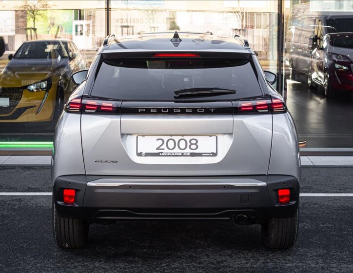 Peugeot 2008 SUV / Terénní 1,2 l 107 kw