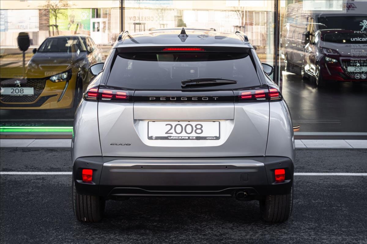 Peugeot 2008 SUV / Terénní 1,2 l 107 kw