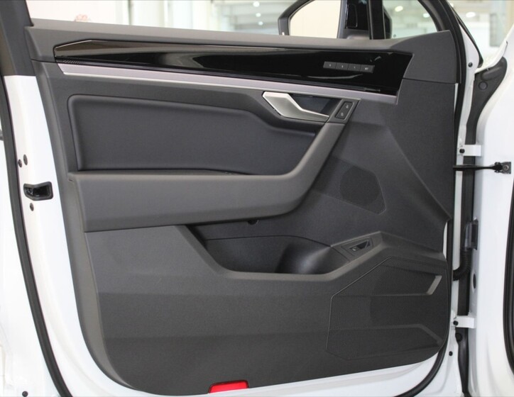 Volkswagen Touareg 21