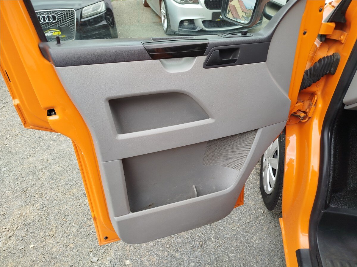 Volkswagen Transporter Valník 2,0 l 103 kw