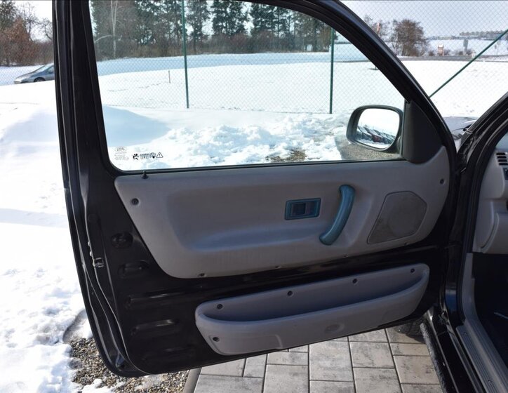 Land Rover Freelander Kombi 2,0 l 71 kw