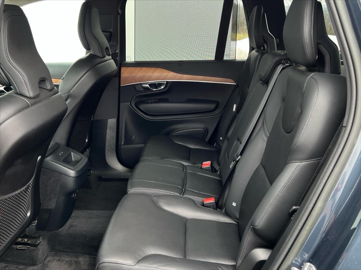 Volvo XC90 SUV / Terénní 2,0 l 173 kw