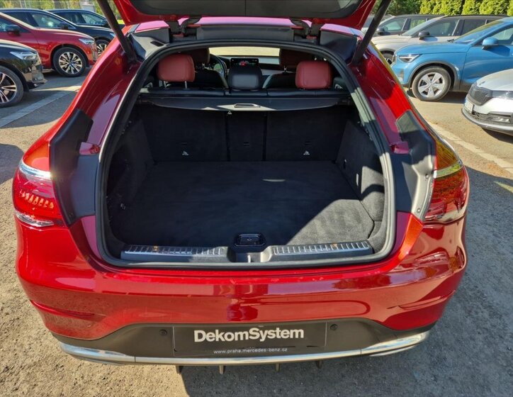 Mercedes-Benz GLC Hatchback 2,0 l 180 kw