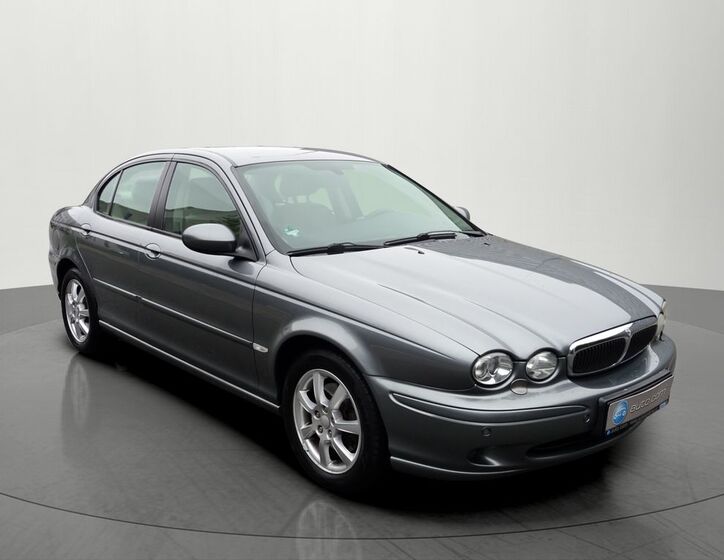 Jaguar X-Type 6