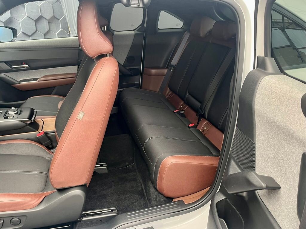 Mazda MX-30 SUV / Terénní 0,0 107 kw