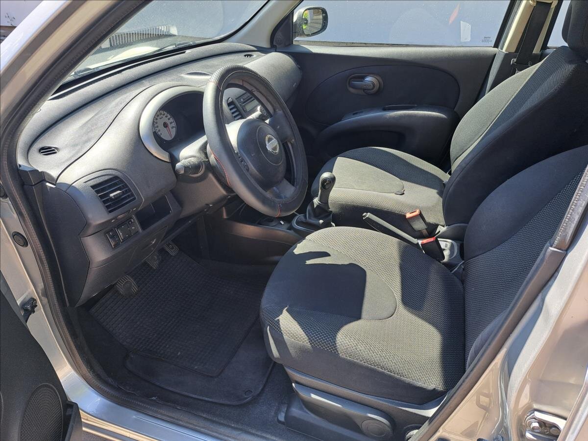 Nissan Micra Hatchback 1,2 l 48 kw