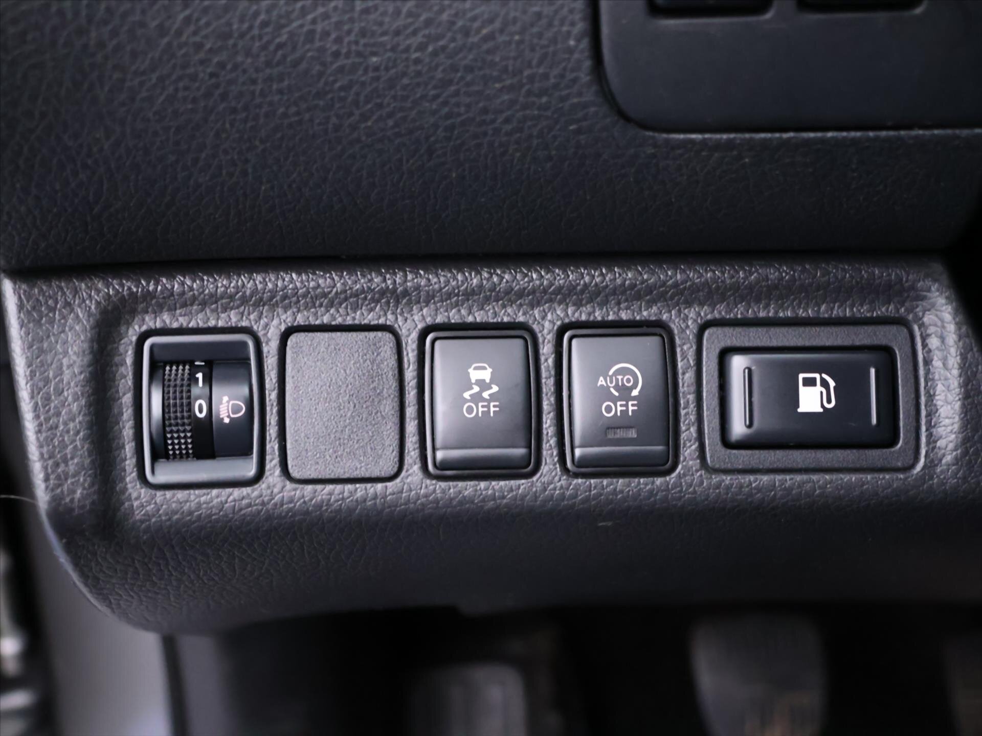 Nissan Navara Pick-up 2,3 l 120 kw