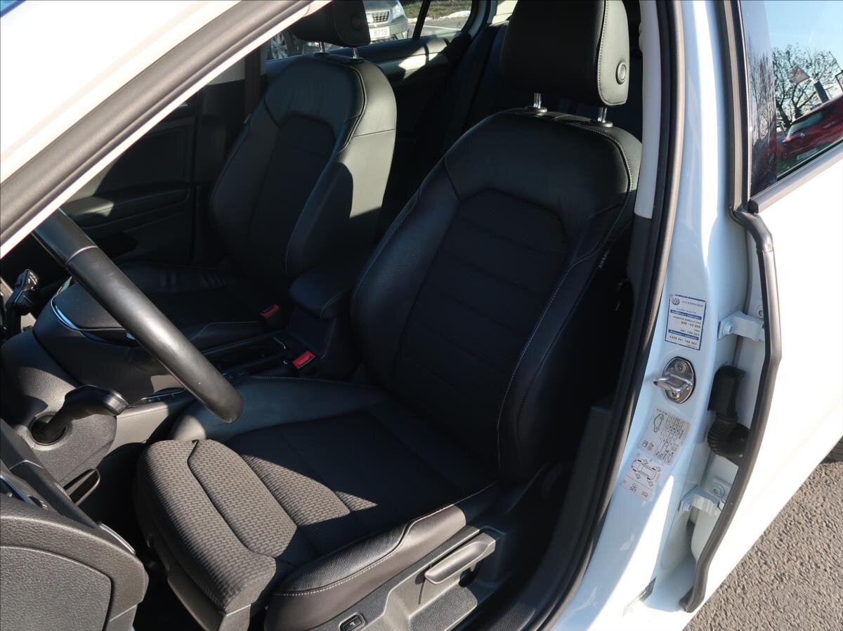 Volkswagen Golf Kombi 1,2 l 81 kw