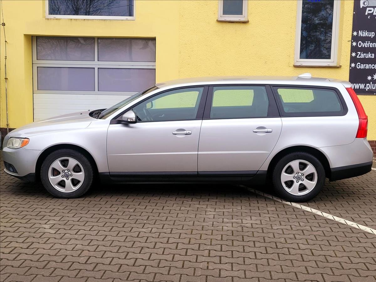 Volvo V70 Kombi 2,4 l 129 kw