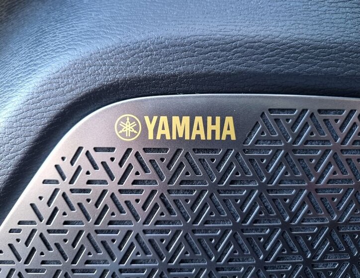 Mitsubishi Outlander SUV 2,4 l 225 kw