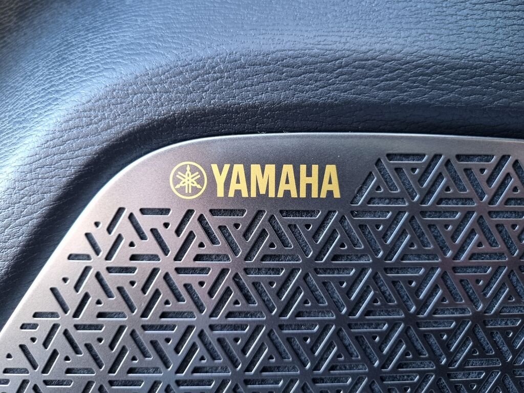 Mitsubishi Outlander SUV 2,4 l 225 kw