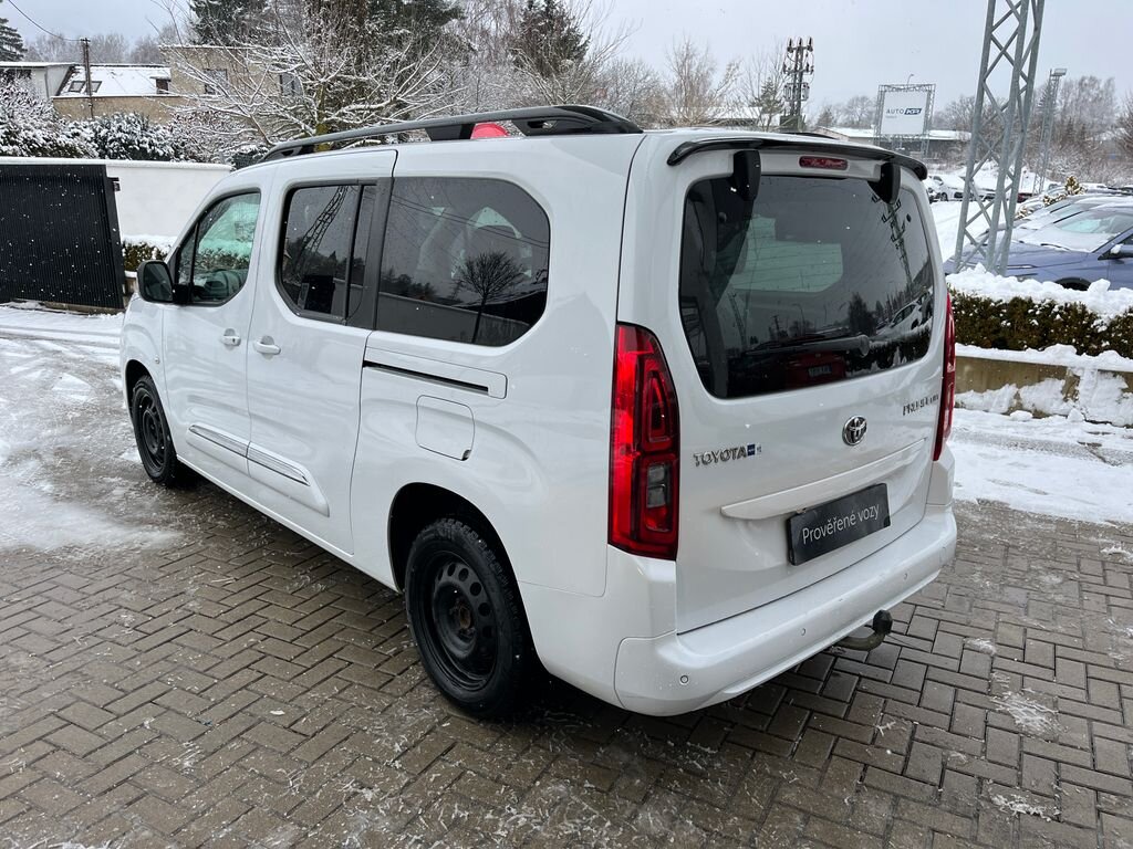 Toyota ProAce City Verso MPV 1,5 l 96 kw