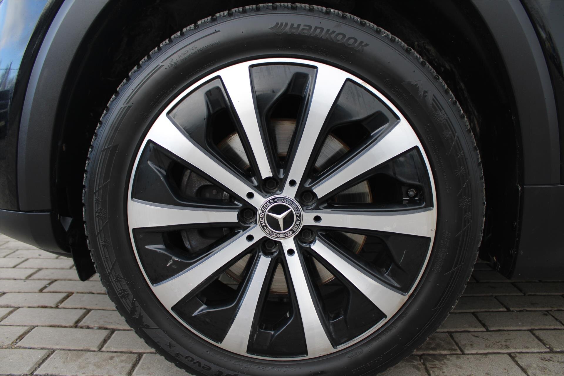 Mercedes-Benz GLB SUV 2,0 l 165 kw