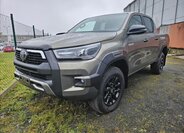 Toyota Hilux 1