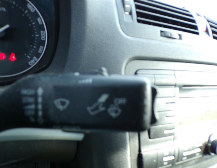 Škoda Octavia Sedan / Limuzína 1,8 l 118 kw